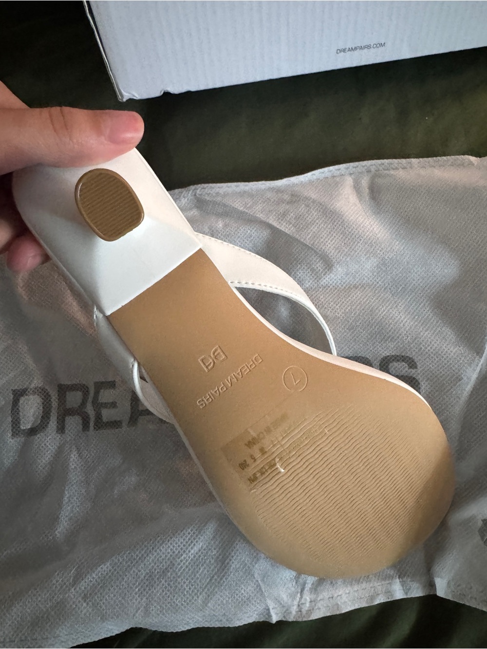 Dream Pairs White Kitten-Heel Thong Mules - Picture 4 of 4